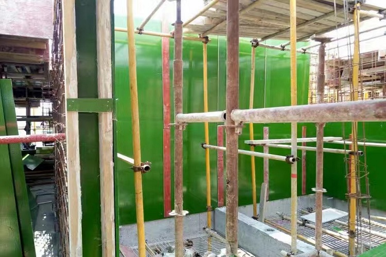 鋼化膜塑面建筑模板：創(chuàng)新建筑材料